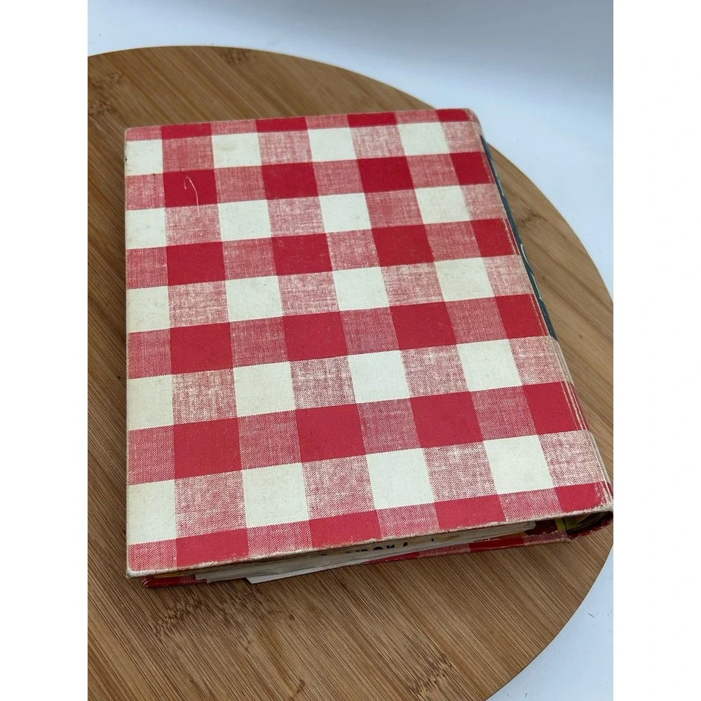 Better Homes and Gardens New Cook Book 1953 1962 Revised Edition  First Printing